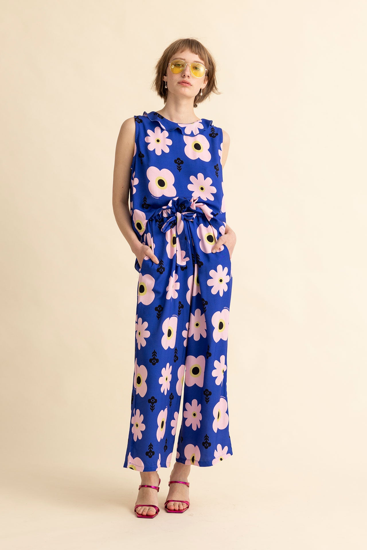 TOP BELLA- FLORAL CREATURES