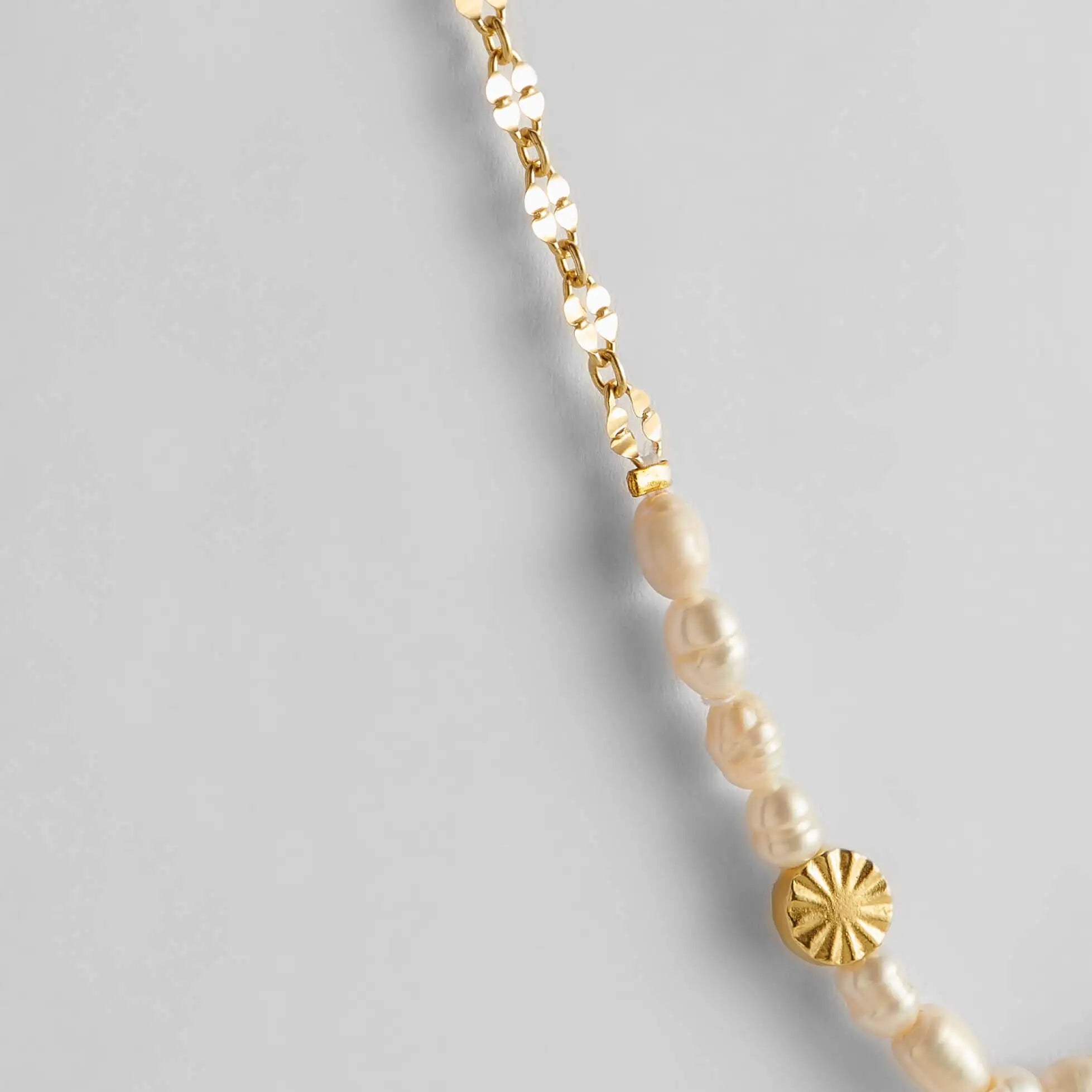 XOUTOUS NECKLACE- ELISABETH CHOKER