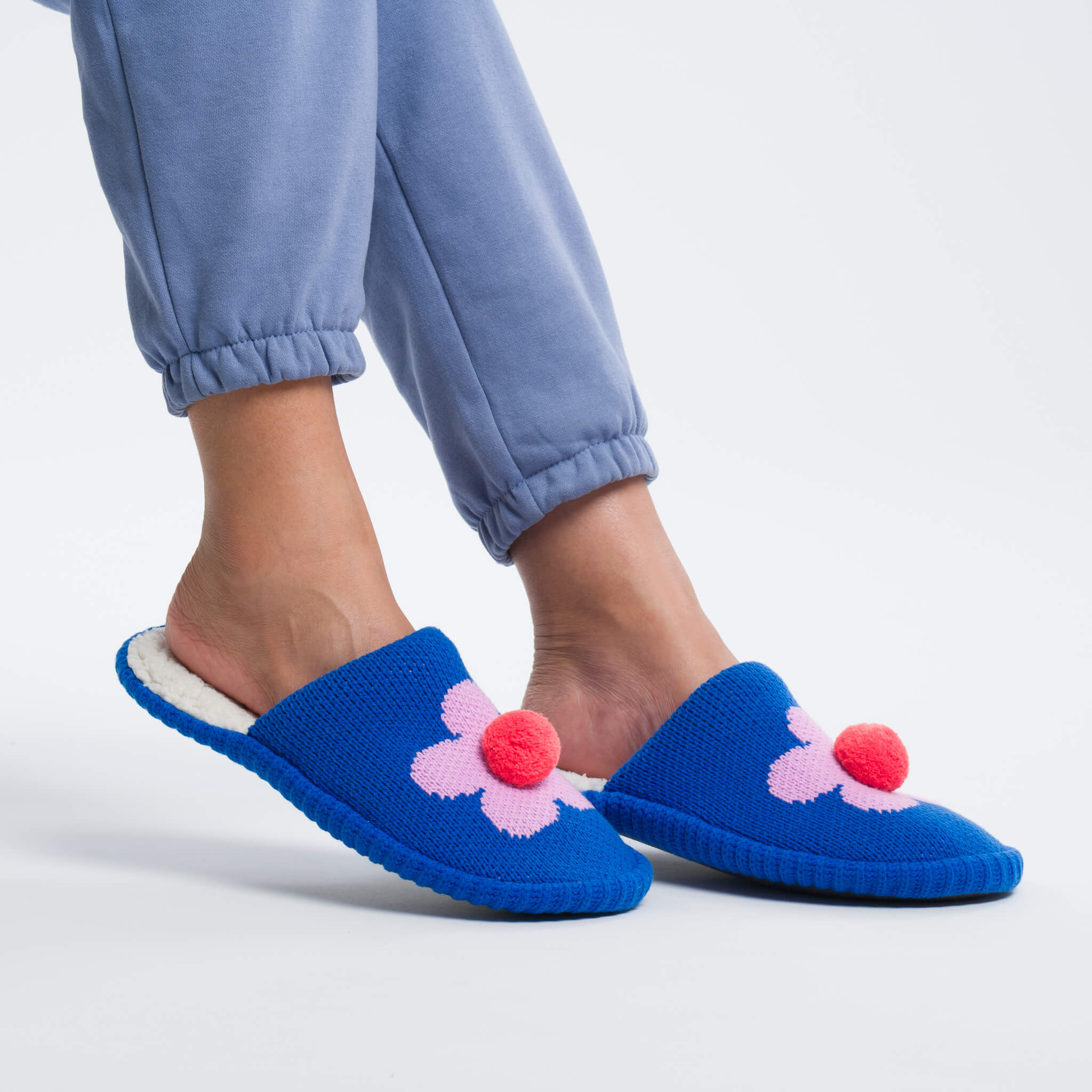 FLOWER POM SLIDE SLIPPERS- COLOURS