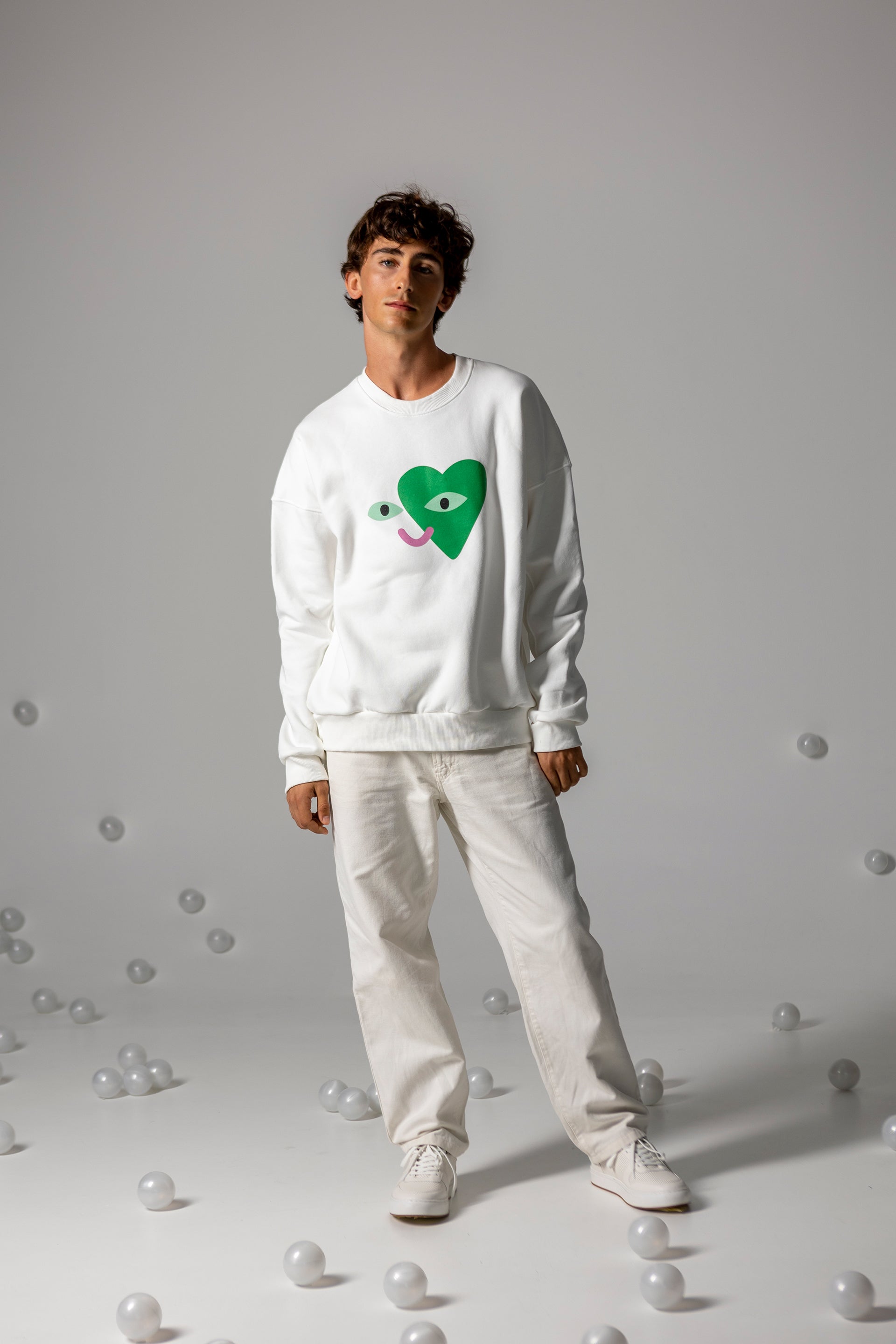 UNISEX SWEATSHIRT MICKEY- CHILL.ENJOY.HAVE FUN!