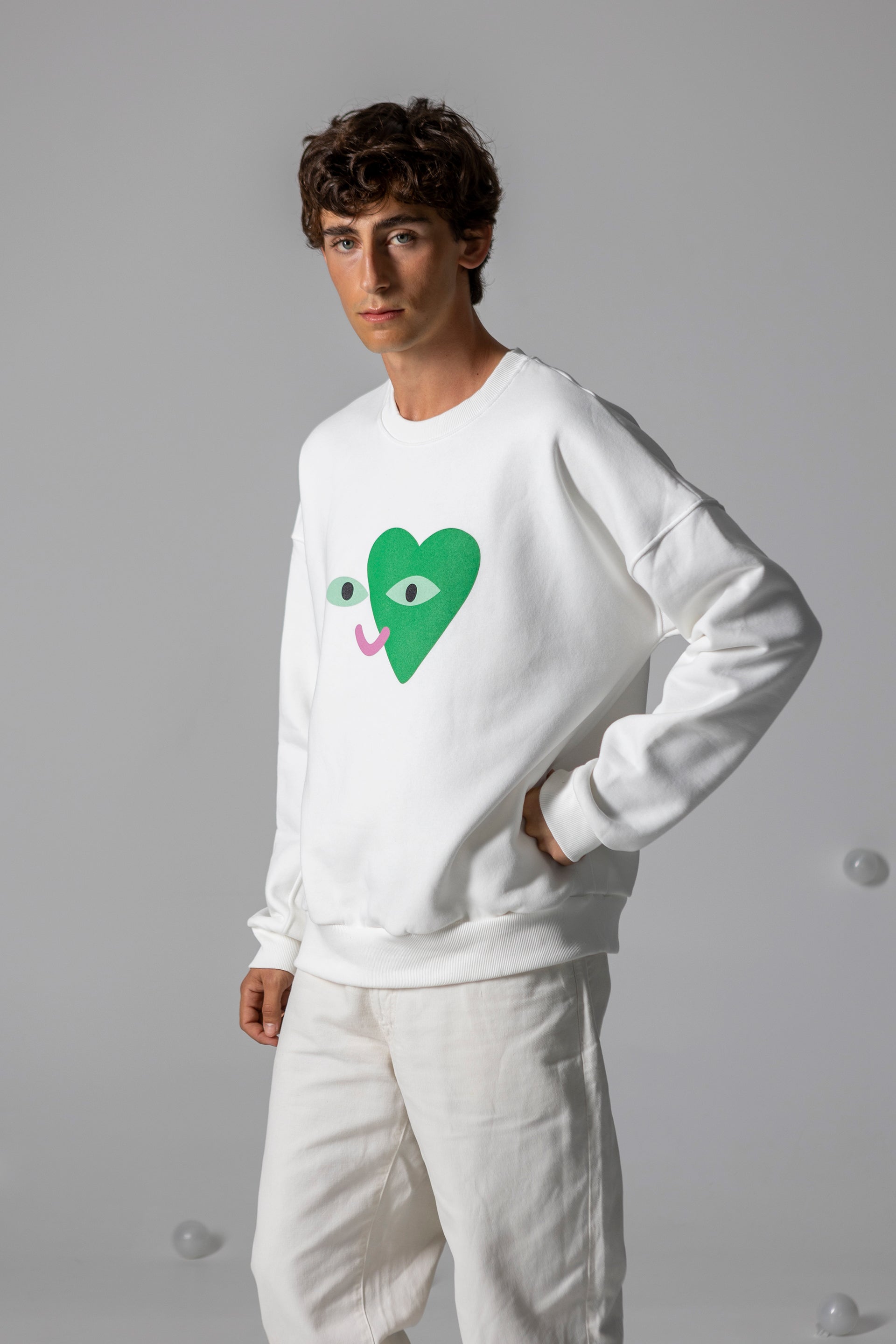 UNISEX SWEATSHIRT MICKEY- CHILL.ENJOY.HAVE FUN!