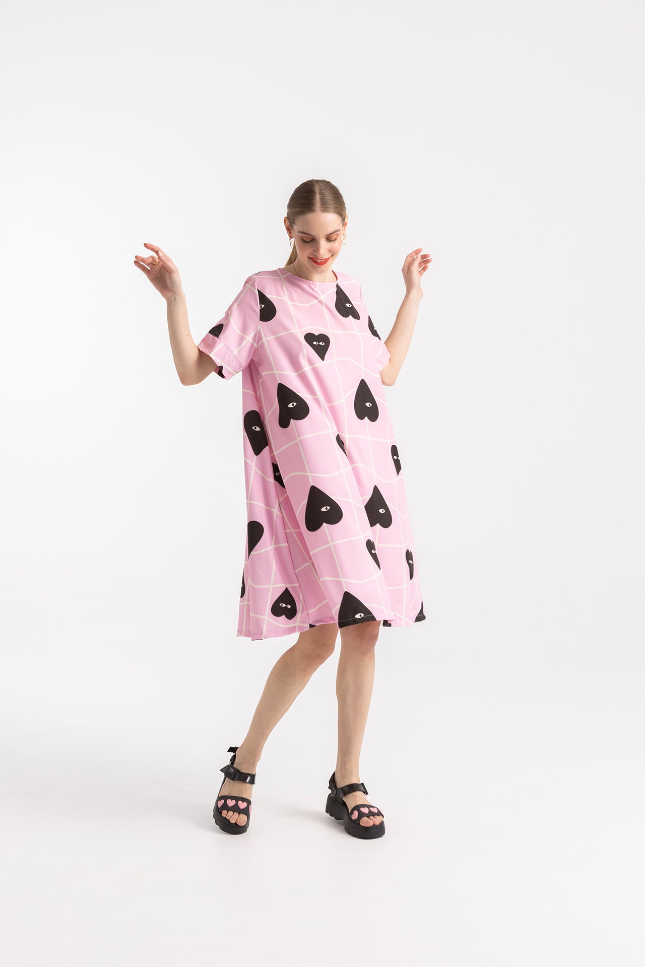 DRESS PEGGY- GRID HEARTS