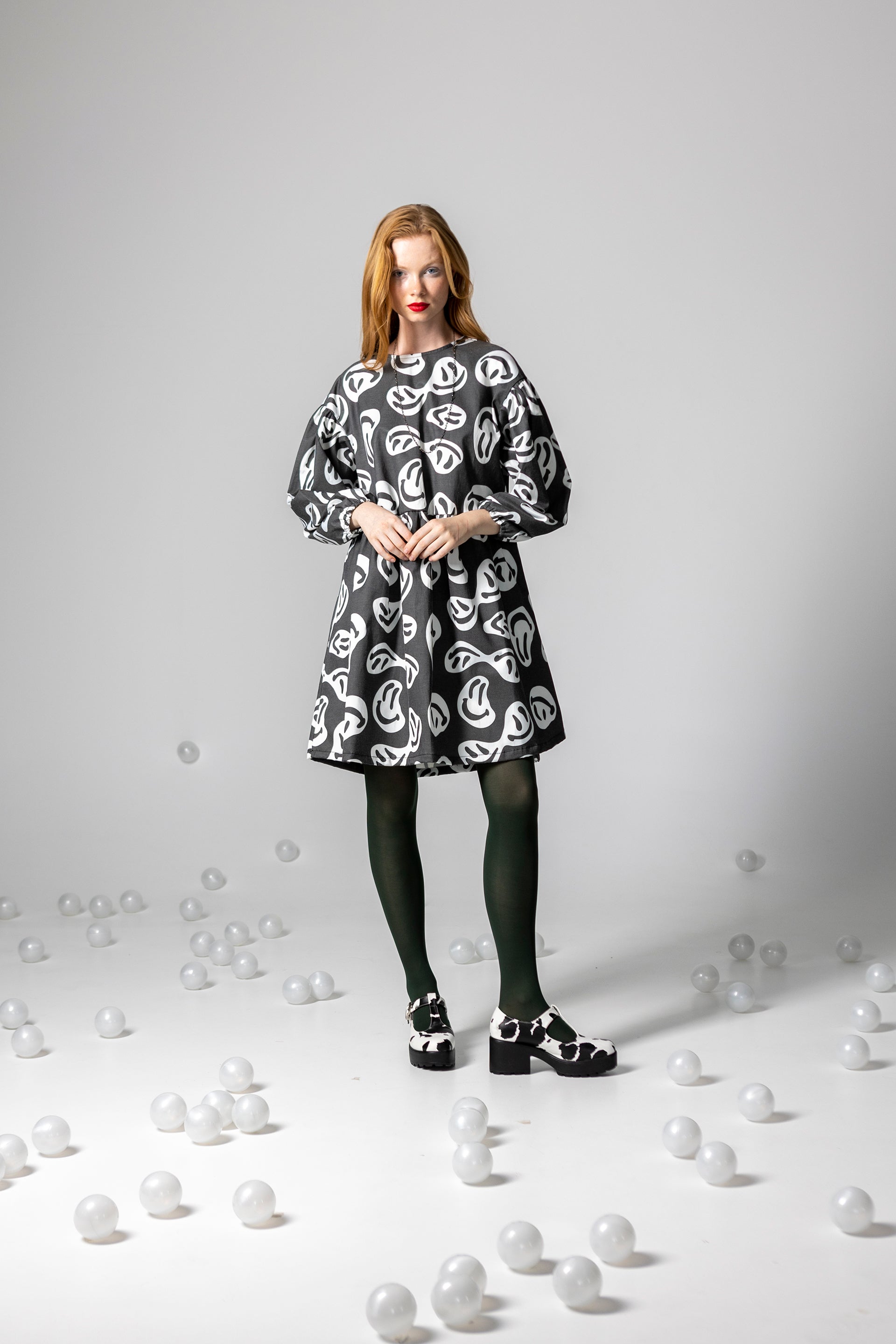 DRESS DAHLIA- JUST SMILE BLACK AND WHITE