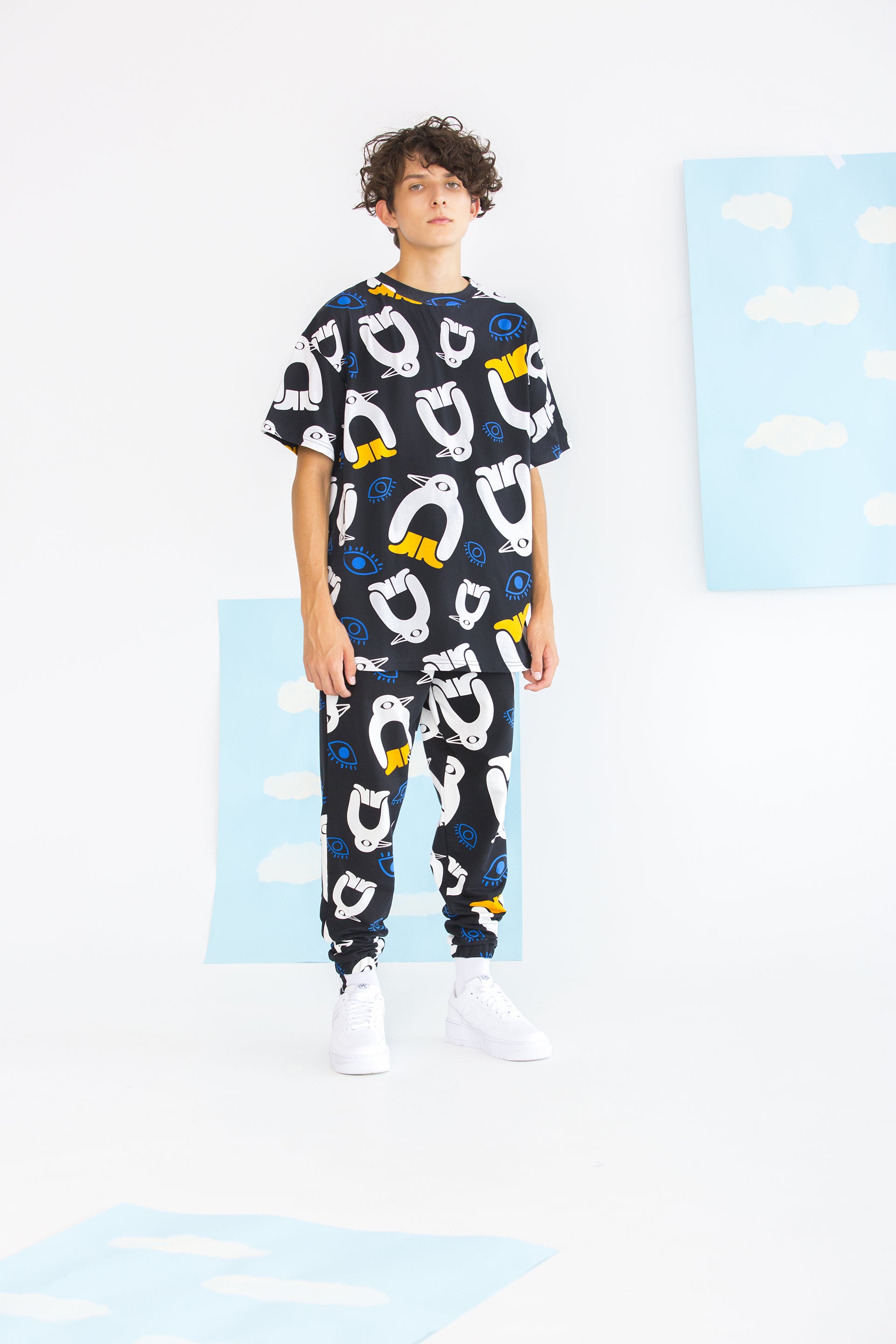 JOJO UNISEX TSHIRT-PENGUINS