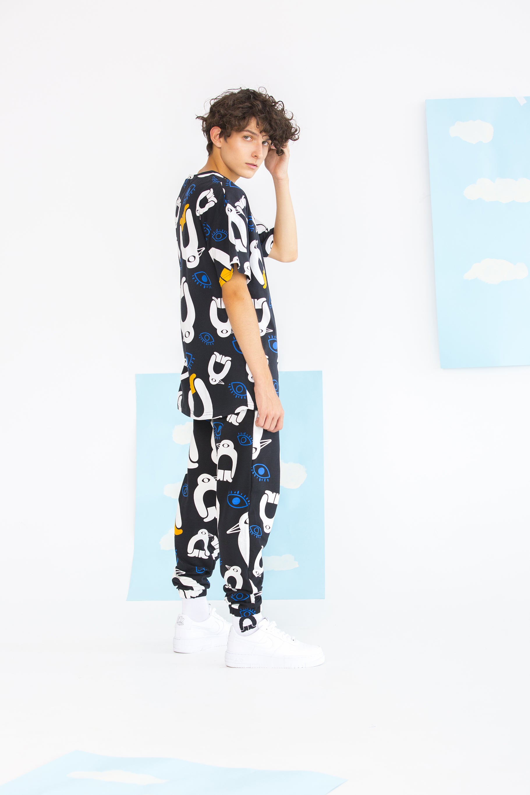 JOJO UNISEX TSHIRT-PENGUINS