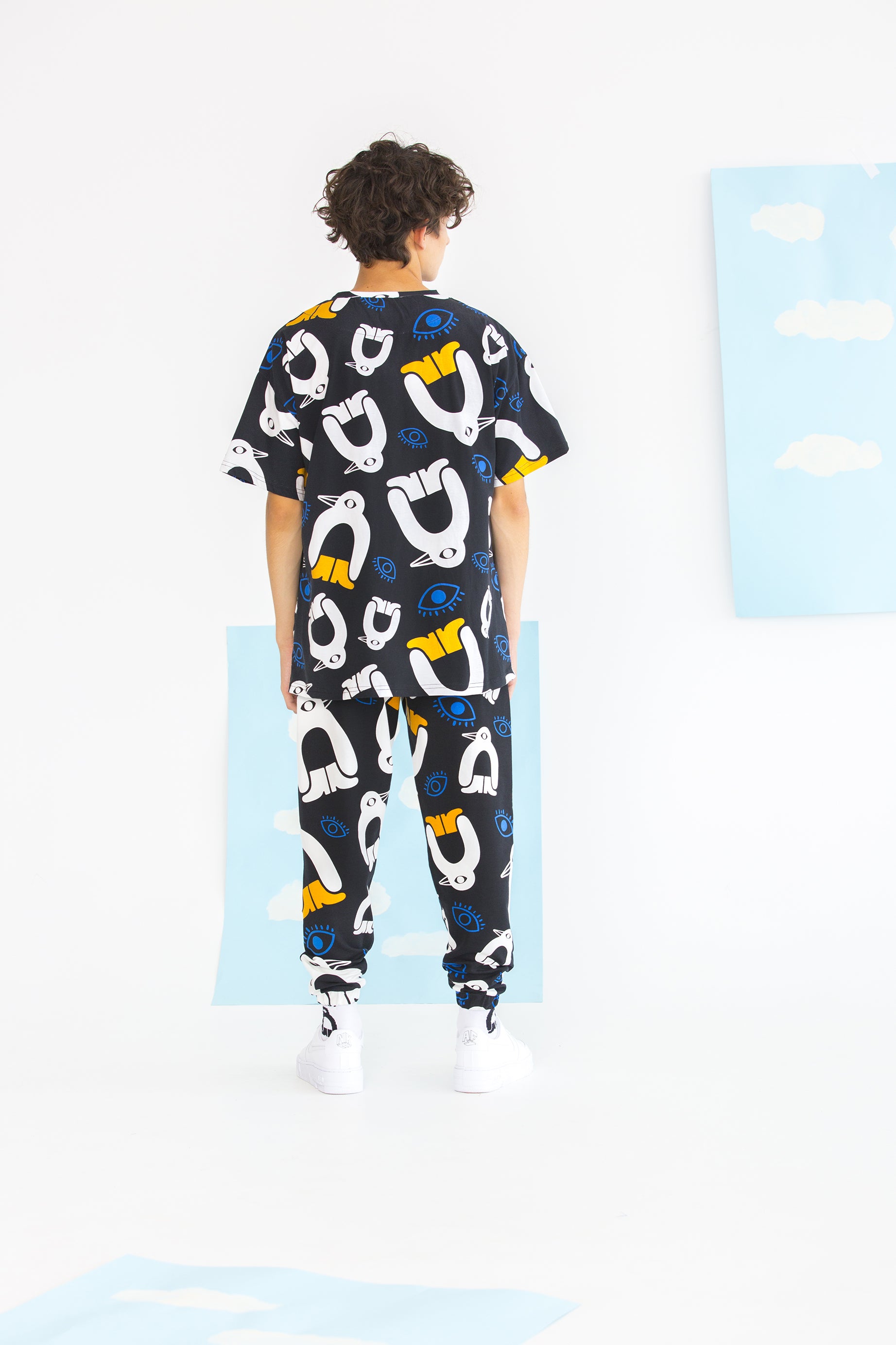 JOJO UNISEX TSHIRT-PENGUINS